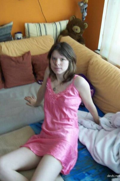 Личные снимки похотливой дамы - откровенные фото!