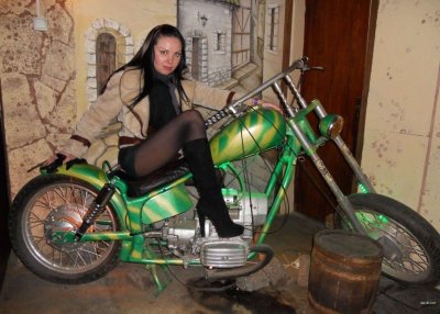 Пышка страстно трахается в киску