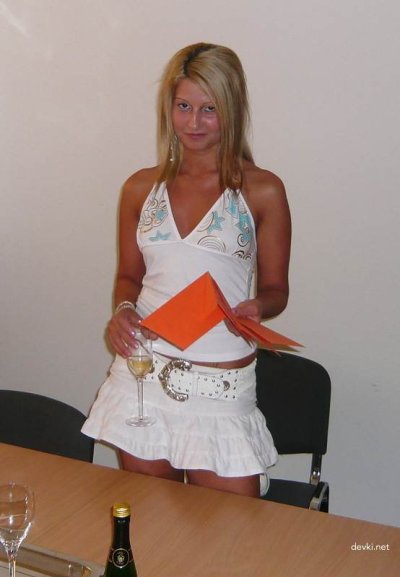 Интим с коллегой на работе: запретный роман!