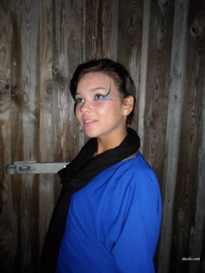 Мужчина страстно трахает свою короткостриженную любовницу, запечатленную на любительских фотографиях