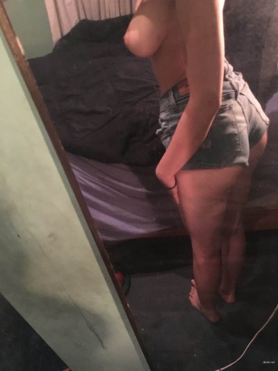 Фото девушки с огромными сиськами - отличные снимки!