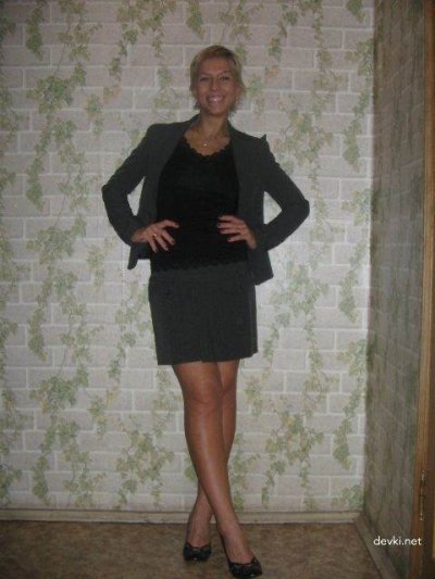 Жгучие красотки в деле с интимными игрушками!