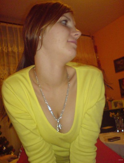 Снимки страстной красотки в домашней обстановке