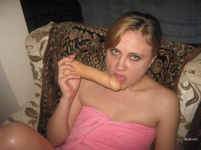 Шлюха с опытом в групповом трахе: женщина экспериментирует с оргиями