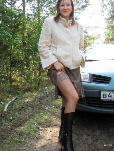 Как тебе, братан, жена в чулочках - это огонь или нет?