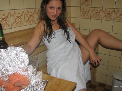 На второй день после свадьбы милфа решила заняться сексом