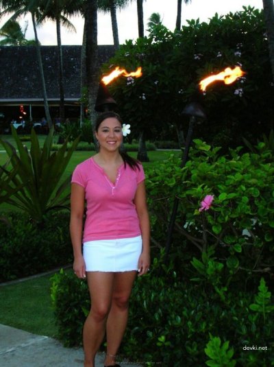 Чувак долбит пышную киску