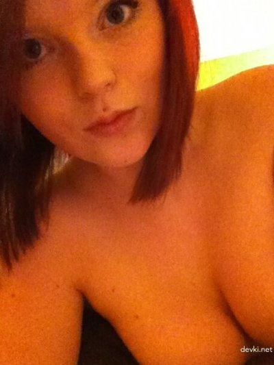 Снимает крутые фотки своей красавицы