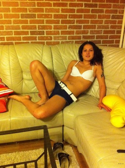 Секcуальные снимки обнаженной татуированной подруги - недозволенное наслаждение!