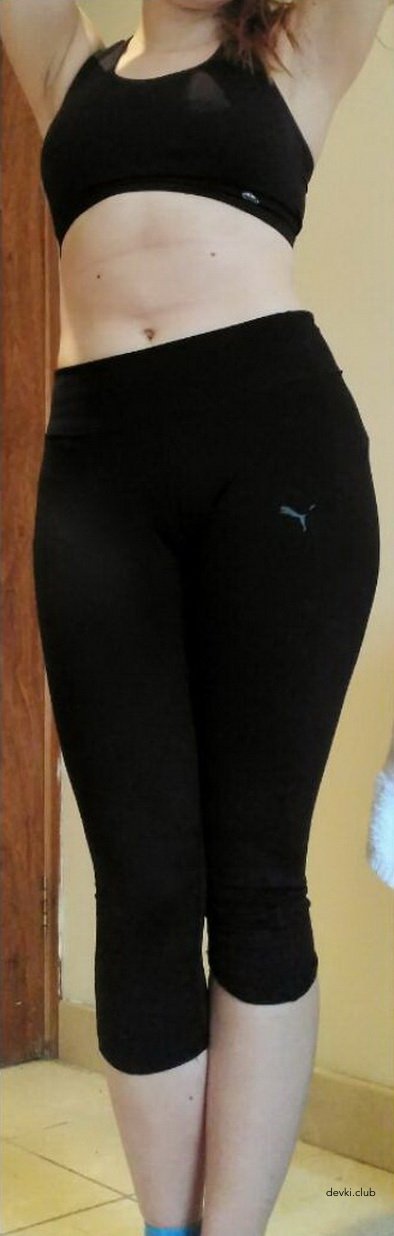 Развратная красотка нежится в ванной