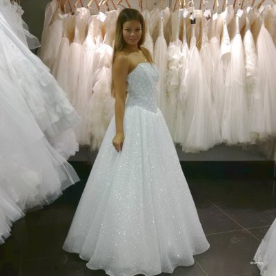 Новая супруга сосет член