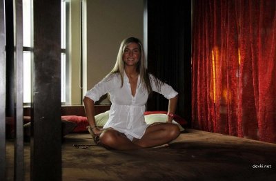 Ухоженная телка с фигурой — селфи сочной давалки