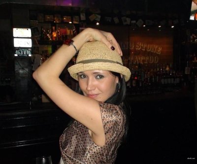 Красивая дама обожает оргии и оральный секс!