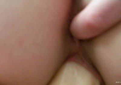 Горячая бэйба занимается интимом