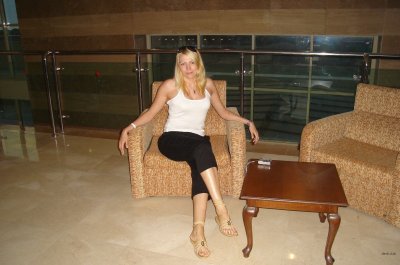 Сучка с выступающими грудями - новый заголовок для порно-сайта.