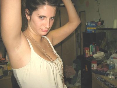 Фрикаделька дает интервью в своем офисе