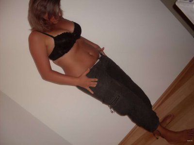 Девчонки шоу без одежды: развратные позы