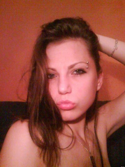 Снимки возбужденной красотки - отличное развлечение!