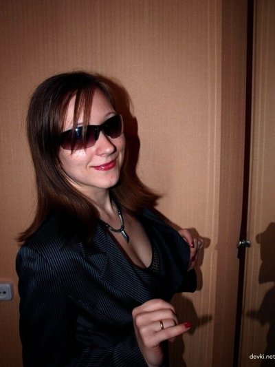 Сначала снял жену на камеру, а потом покрыл ее белым соком