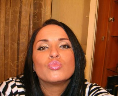 Российская красотка демонстративно представила свои обворожительные формы