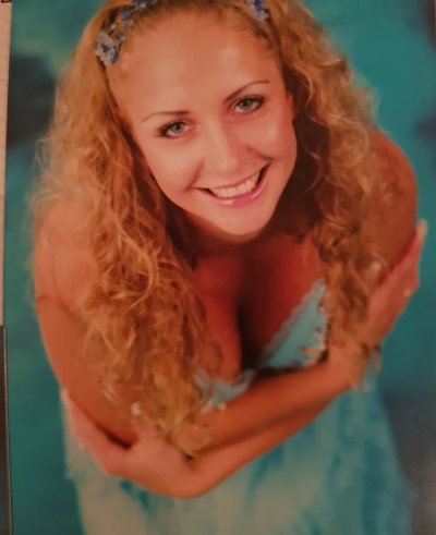 Порно звёзда Елена в акции: оральный секс в исполнении!