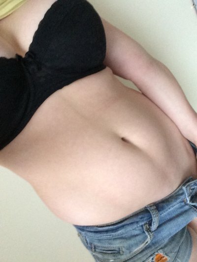 На постели раздвигаются до гола