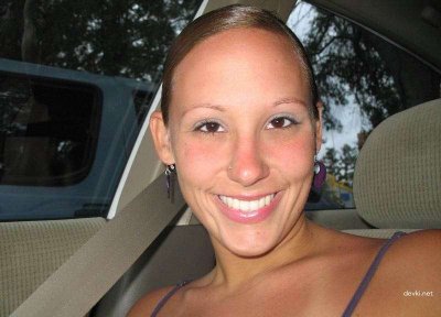 Фото горячей красотки с кончей на мордашке 18+