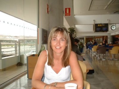 Сексуальная барышня демонстрирует свои прелести