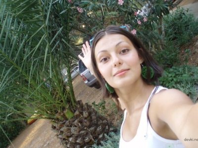 Две подруги наслаждаются временем вместе