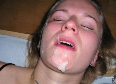 Откровенный фотосет привлекательной блондинки