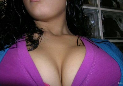 Интимные снимки привлекательной темноволосой дамы