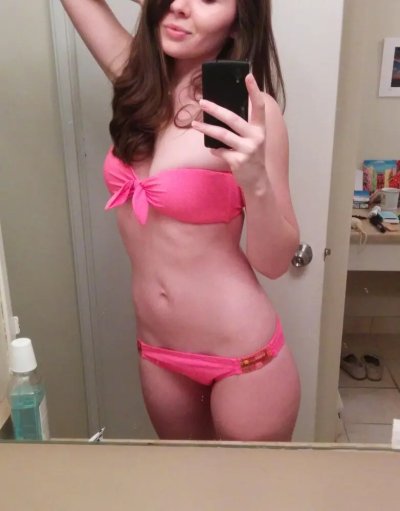 Я твоя сочная груша с изумительной попкой в голом виде