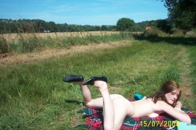 Интимные снимки горячей пары: эротический контент 18+