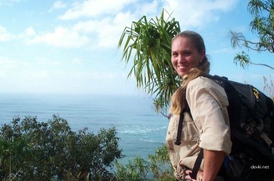 Мужик трахает шикарную бестию