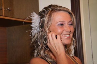 Фотосет подготовки к свадьбе сексуальной невесты