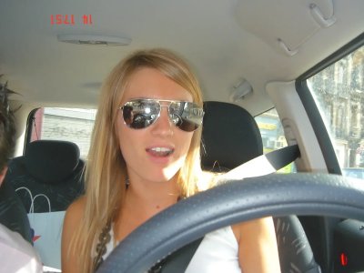 Девочка показала свои прелести без одежды на домашних снимках