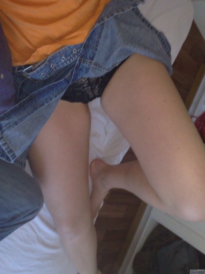 Пикантные снимки обнаженной невесты на камеру