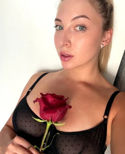 Интимные фото обольстительной бестии в собственной стихии