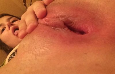 Шаловливая Сонечка в компании своего возлюбленного