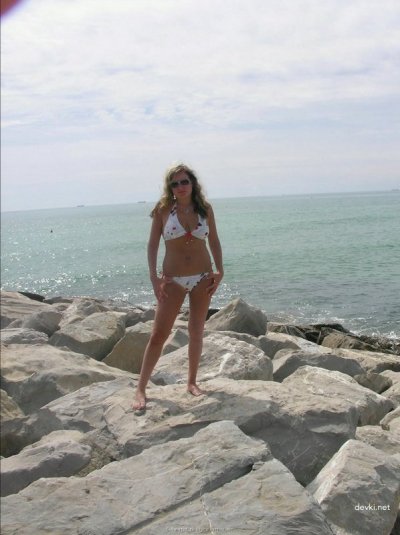 Обворожительная красотка показала свои интимные снимки