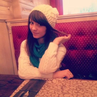 Турагентка показала свои интимные снимки в сети