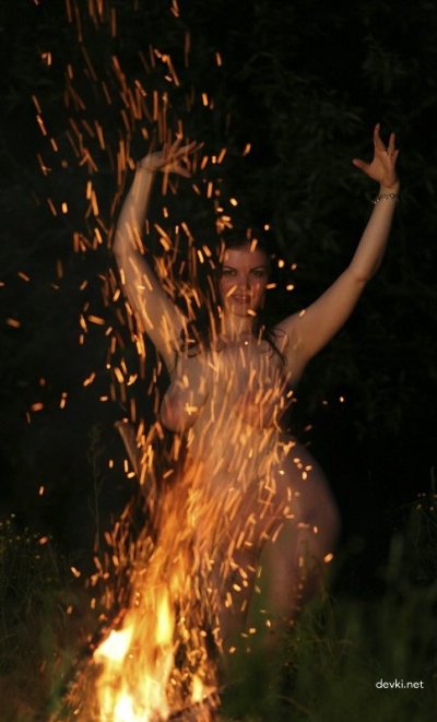 Танцы у огня
