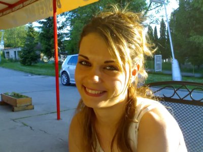 Молоденькая супруга с узкой талией позволяет конче на свою животик