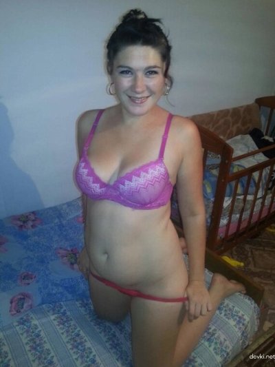 Сексуальные игры молодых женатых на сайте для взрослых