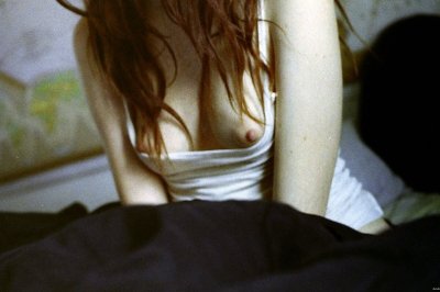 Интимные фотографии моей соблазнительной подруги в уютной обстановке