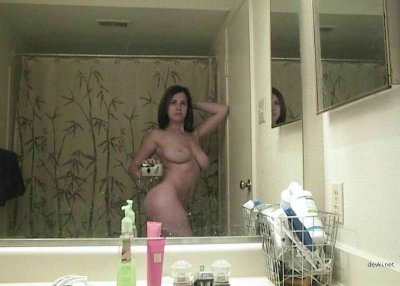 Интимные снимки красотки с огромным бюстом - взрослый контент