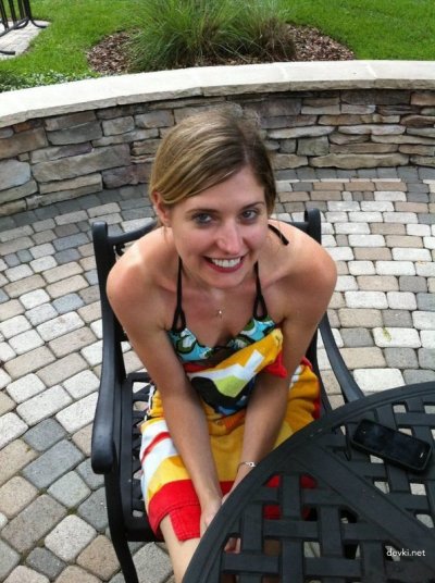 Пылающая страсть: влажная киска американской студентки на частных снимках