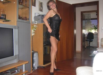 Личные интимные снимки опытной дамы: домашнее порно взрослой леди