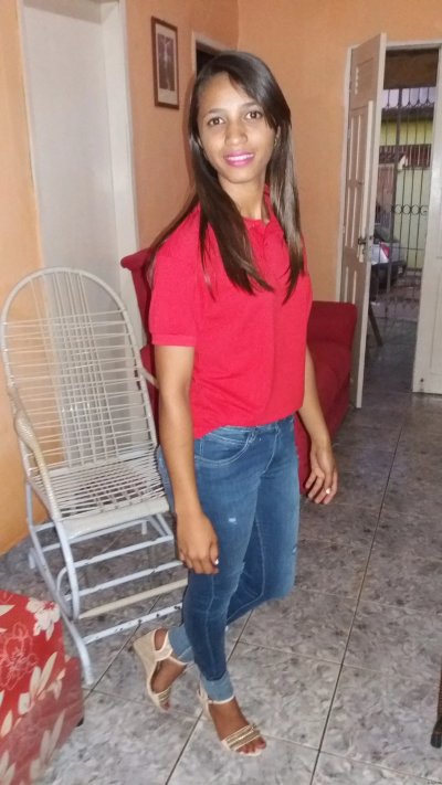 Интимные фото: откровенная красота бразильской девушки на каждой картинке