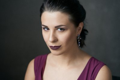 Исполняющая желания дамочка: горячие фото опытной красотки